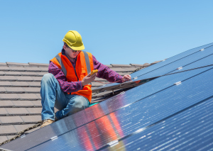 worker and solar panels - 465047912